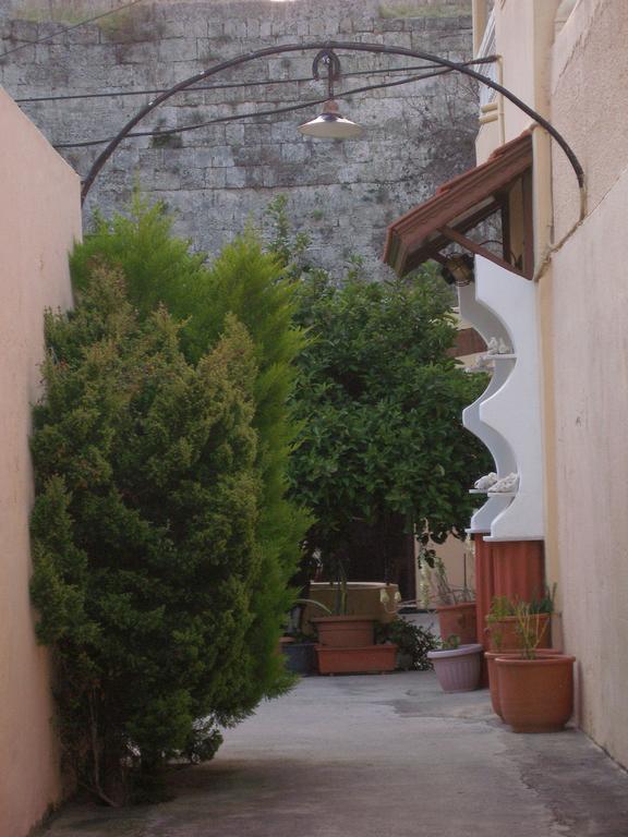 Georgia Old Town Apartments Rhodes City エクステリア 写真